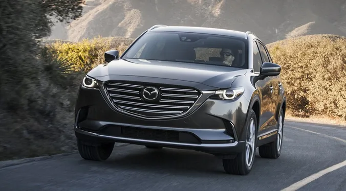 Mazda: нове покоління CX-9 поїхало в серію