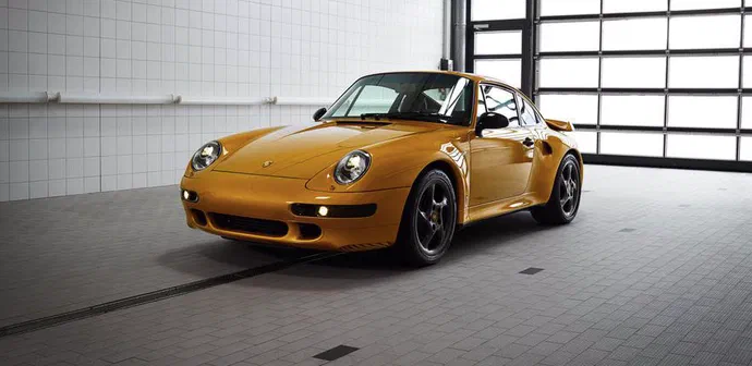 Унікального «золотого» Porsche вдалося продати на аукціоні за лічені хвилини