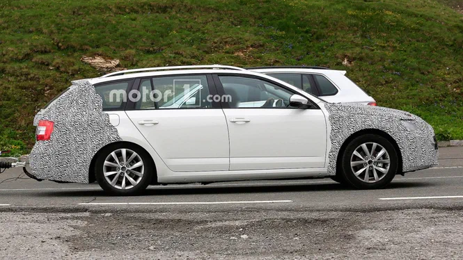 Нова Skoda Octavia випадково потрапила в Європі