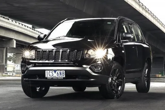 Jeep вирішив перенести прем'єру нового парктника