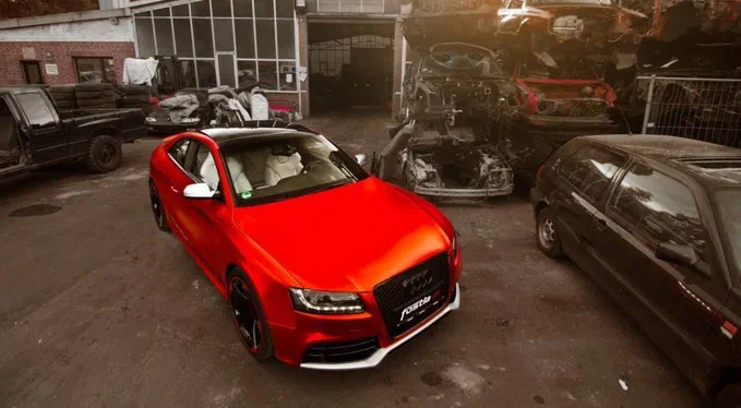 Для Audi RS5 розробили яскравий тюнінг