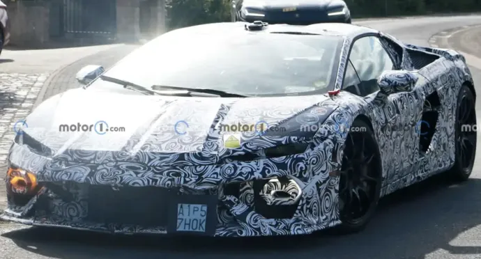 У серпні відбудеться дебют наступника Lamborghini Huracan з абсолютно новим V8 двигуном