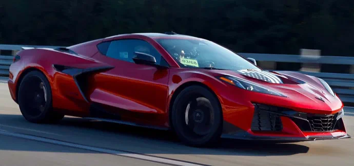 Corvette ZR1 встановив новий рекорд – 233 милі на годину (ВІДЕО)