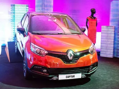 До кінця року купивши кросовер Renault можна виграти валізу з грошима