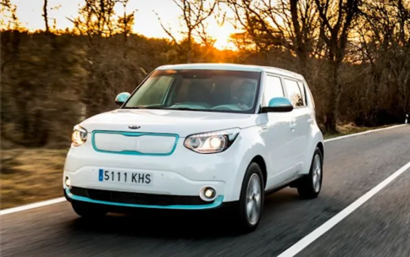 Kia в Україні встановлює спеціальну ціну $29 900 на електромобіль Soul EV