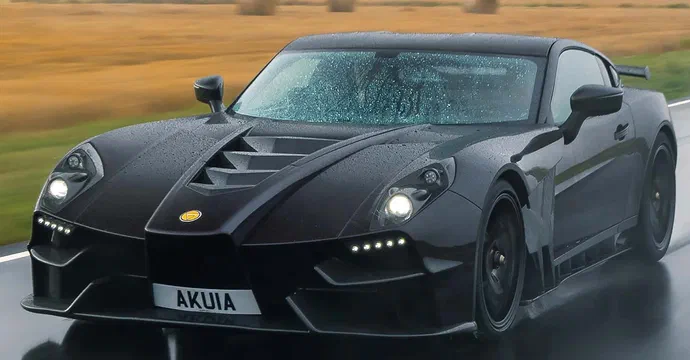 Суперкар Ginetta: нова Akula на конвеєрі з механічною коробкою передач та потужним V8