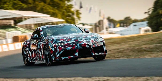 Перше відео з заїздів відродженої Toyota Supra