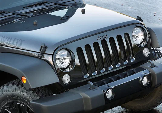 Майбутній Jeep Wrangler буде приводитися в рух 2,0-літровим турбованим V4