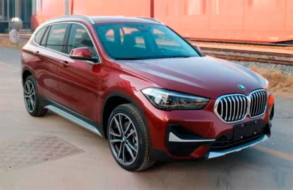 Оновлений BMW X1 знову з'явився без камуфляжу