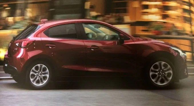 Mazda готує оновлення для е Mazda2