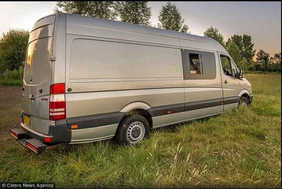 З Mercedes Sprinter майстер зробив «дім мрії»