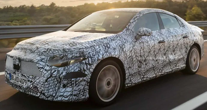 Майбутній Mercedes-Benz CLA представить передові рішення для EV і гібридів