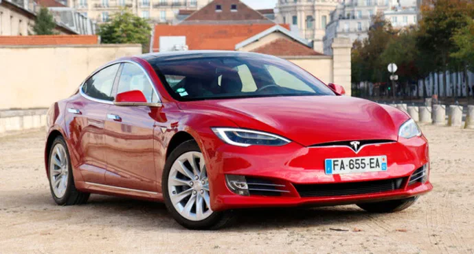 Tesla Model S провалила тести з надійності серед вживаних авто