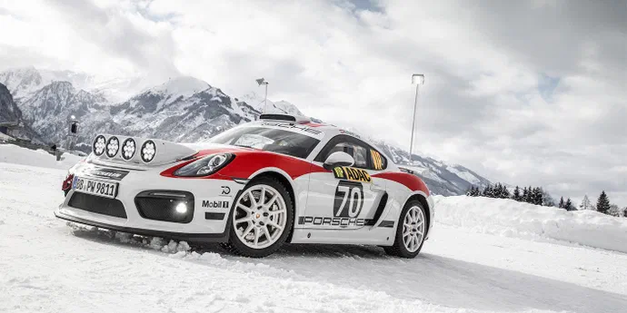 Ралійний Porsche 718 Cayman офіційно дебютував