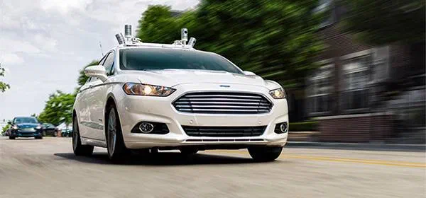 Випуск безпілотників Ford стартує до 2025 року