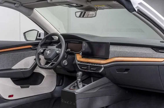 Інтер'єр Skoda Octavia створений з буряка з тростником