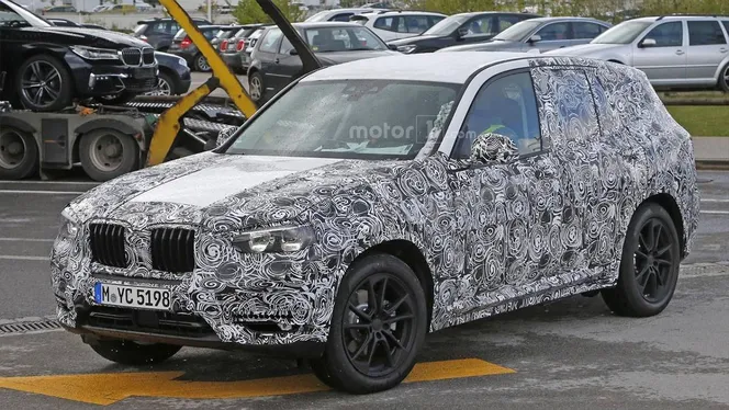 З'явилися перші знімки внутрішнього оздоблення новенького BMW X3