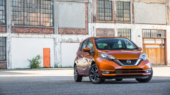 Nissan Versa знімається з виробництва
