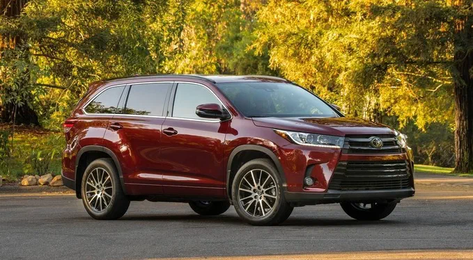 Оновлений Toyota Highlander отримав ціну