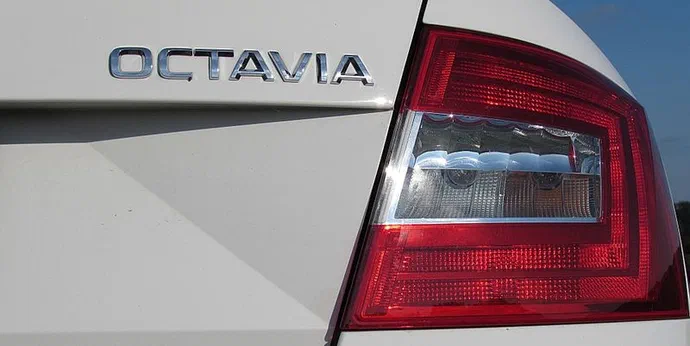 Озвучена офіційна дата дебюту нової Skoda Octavia