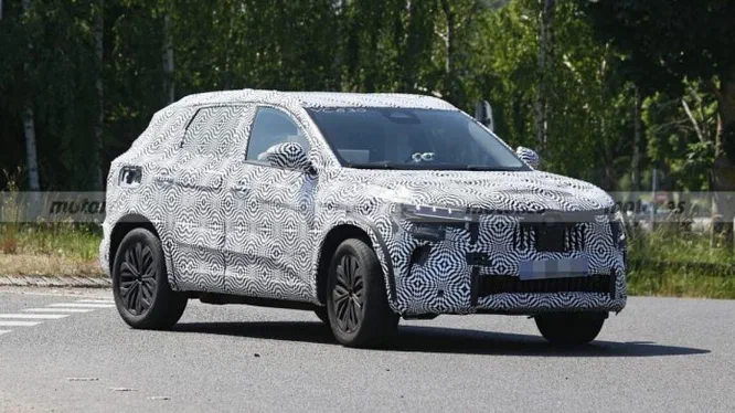 На тести виїхав новітній Renault Kadjar