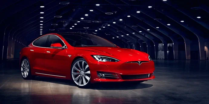 Tesla визнана найдорогою автомобільною компанією США