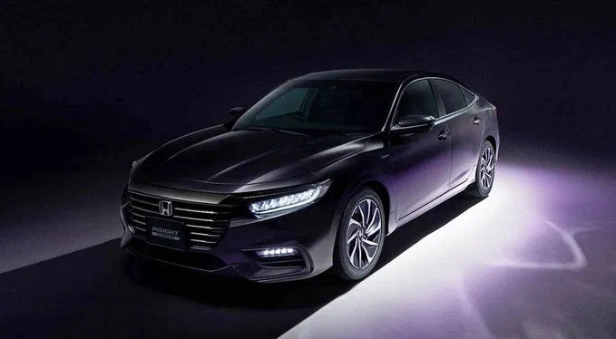 Анонсовано гібридний Honda Insight