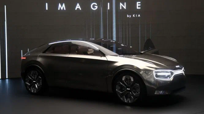 Серійне втілення концепту Kia Imagine відбудеться у 2021 році