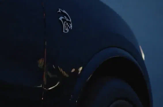 Dodge продемонстрував брутальний кросовер Durango SRT Hellcat на відео