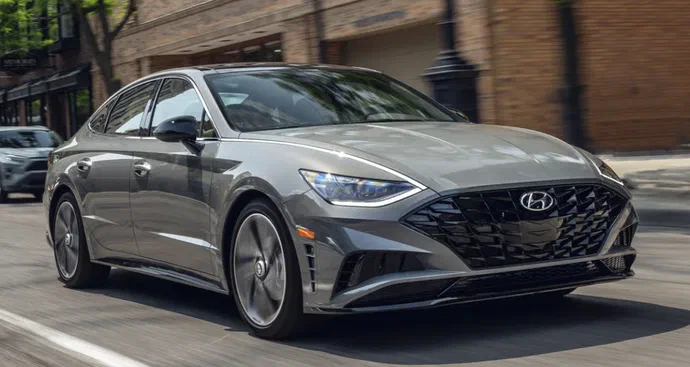 Hyundai відкликає понад 85 тисяч Sonata через ризик пошкодження паливного бака