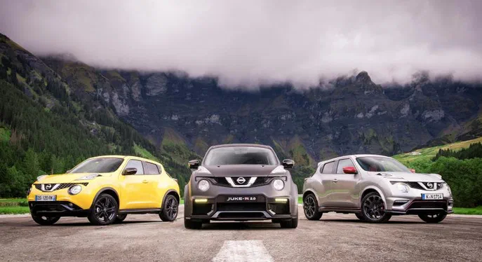 Nissan Juke 2020 знову з'явився на тизері