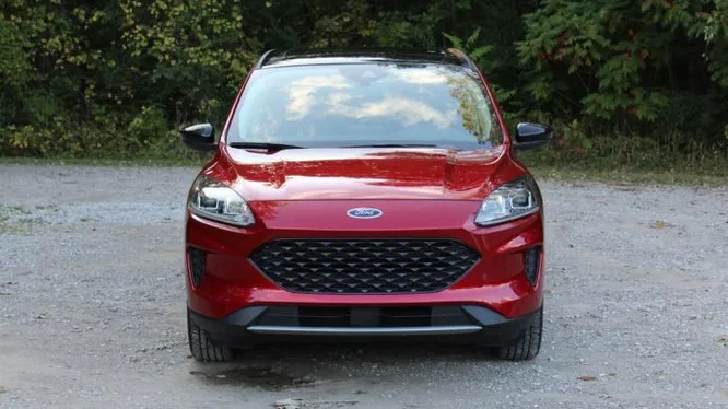 Ford Escape перетвориться на надзвичайно економний гібрид
