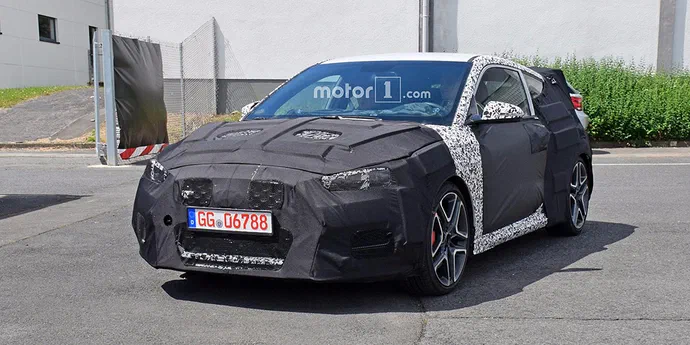 Hyundai зайнялася випробуваннями моделі Veloster з 300 «конями»