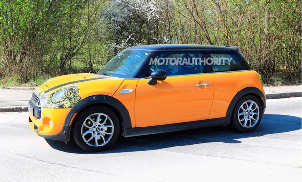 Mini готує на Детройт хетч і кабріолет