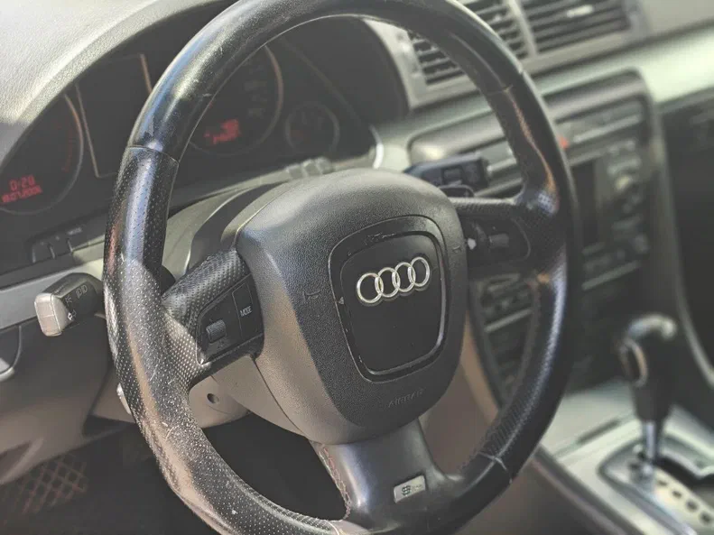Audi A4 2008 - 7