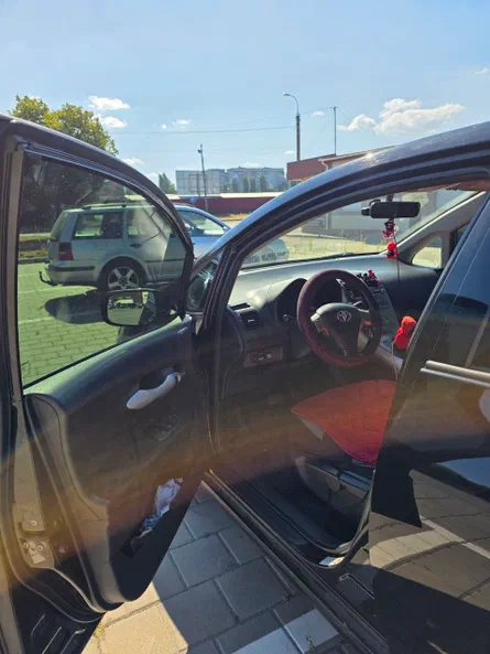 Toyota Auris 2007 - 8