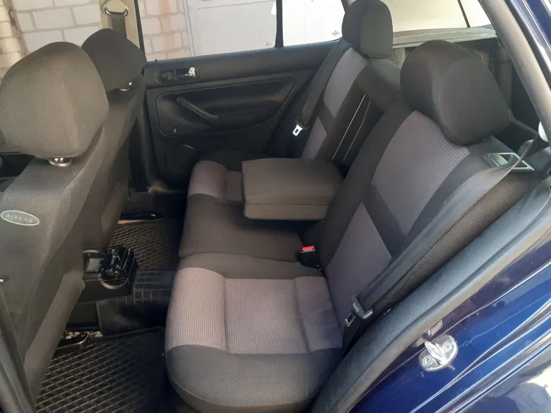 Volkswagen Golf 2000 - 10