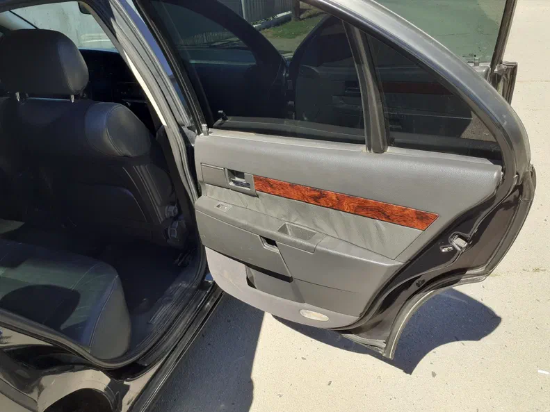Opel Omega 2002 - 11