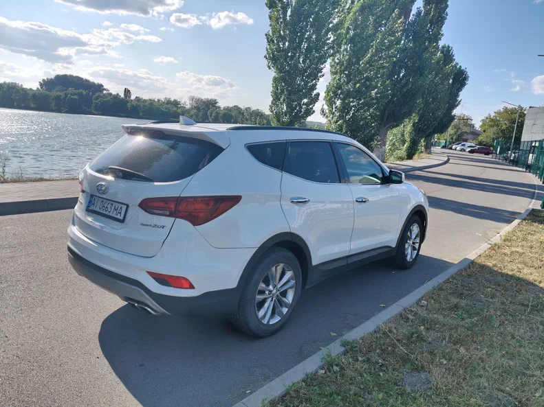 Hyundai Santa Fe 2016 - 1
