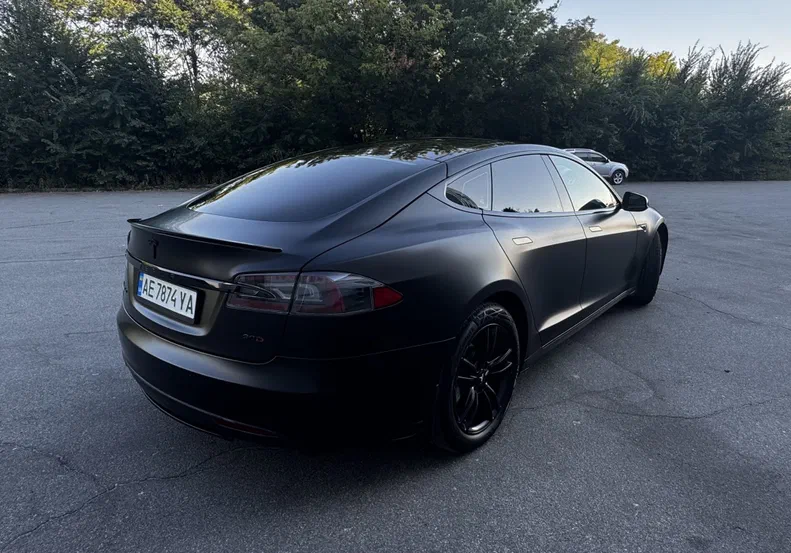 Tesla Model S 2015 - 3