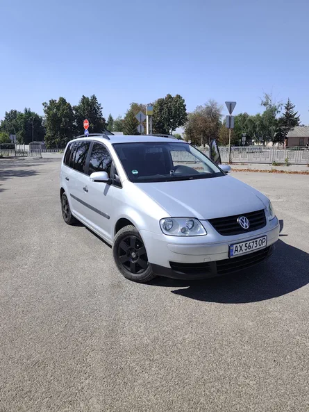 Volkswagen Touran 2004 - 0