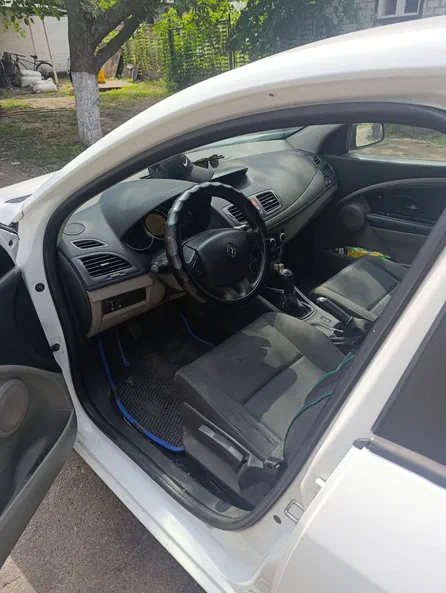 Renault Megane 2010 - 1