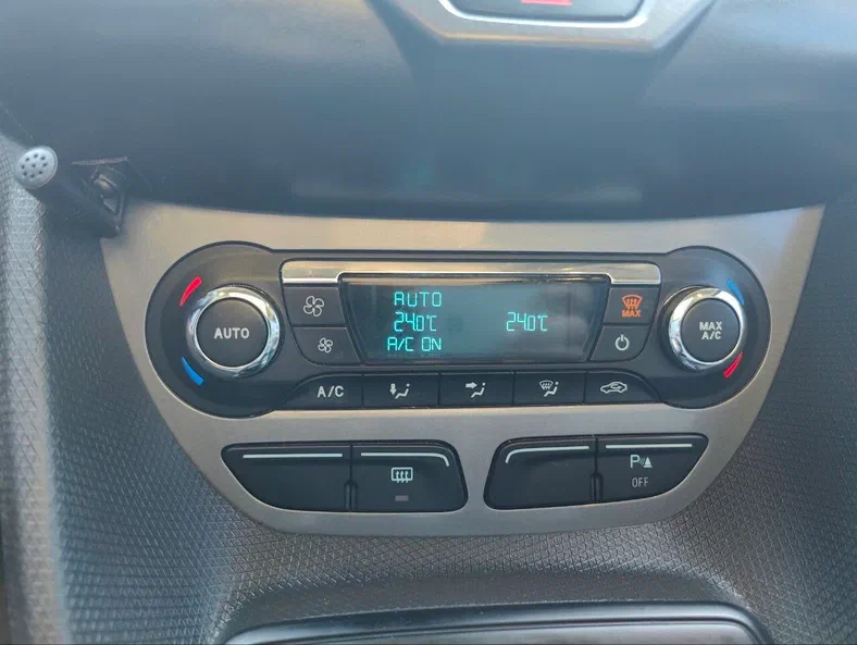 Ford Transit Connect 2016 - 14