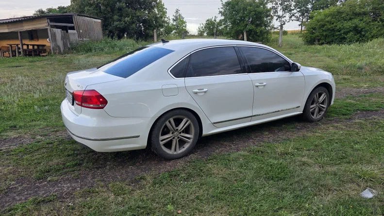 Volkswagen Passat 2013 - 19