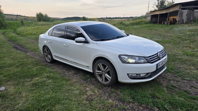 Volkswagen Passat 2013 - 17