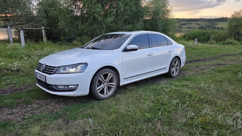 Volkswagen Passat 2013 - 16