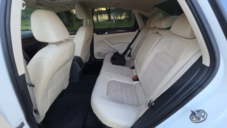 Volkswagen Passat 2013 - 9