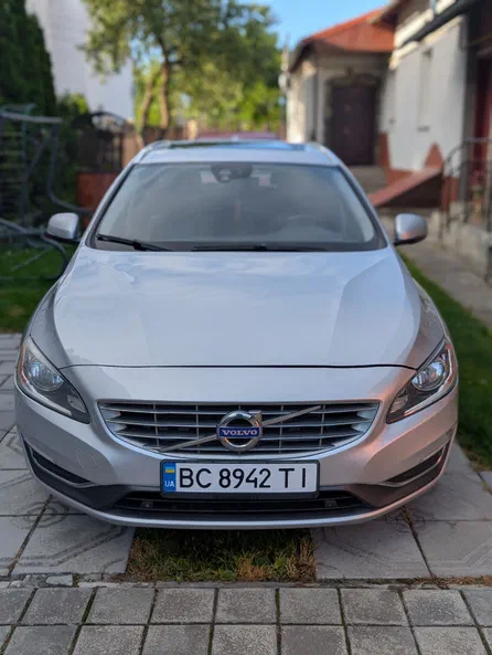 Volvo V60 2014 - 2
