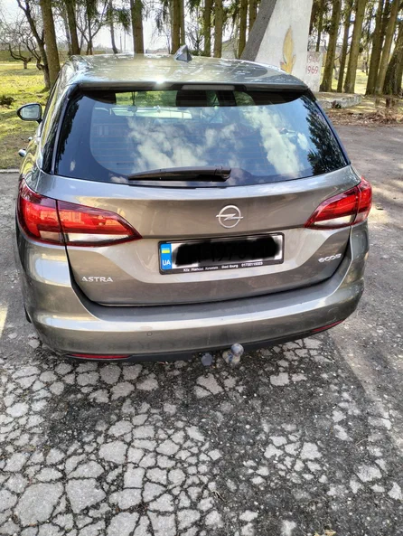 Opel Astra 2017 - 2