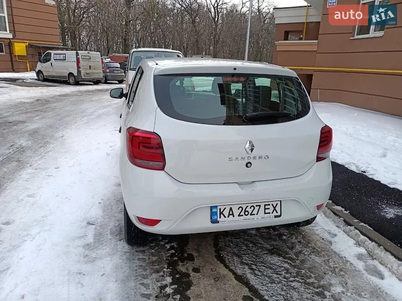 Renault Sandero 2021 - 13